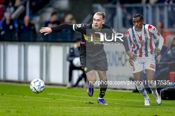 PSV Eindhoven defender Rick Karsdorp and Willem II forward Amar Fatah during the match Willem II vs. PSV at the Koning Willem II stadium for...