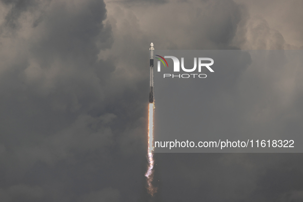 A SpaceX Falcon 9 rocket lifts off from launch pad 40 at the Cape Canaveral Space Force Station in Florida, carrying astronaut Nick Hague (N...