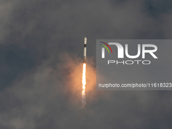 A SpaceX Falcon 9 rocket lifts off from launch pad 40 at the Cape Canaveral Space Force Station in Florida, carrying astronaut Nick Hague (N...