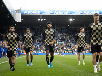 Ellis Simms (Coventry City) and his teammates before the Sky Bet Championship match between Leeds United and Coventry City at Elland Road in...