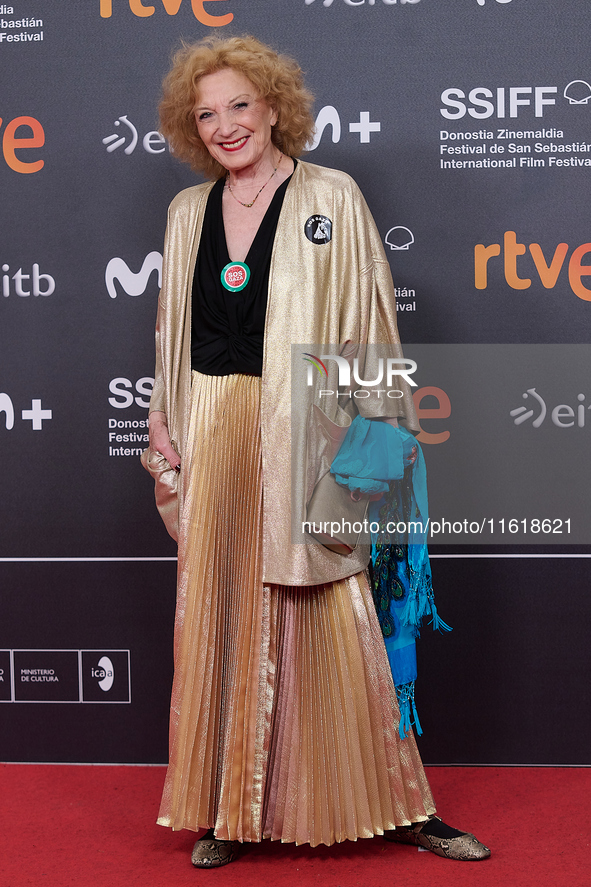 Marisa Paredes attends the closing red carpet during the 72nd edition of the San Sebastian International Film Festival in San Sebastian, Spa...