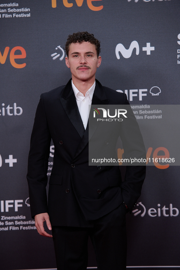 Aron Piper attends the closing red carpet during the 72nd edition of the San Sebastian International Film Festival in San Sebastian, Spain,...