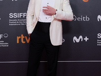 Andrew Garfield attends the closing red carpet during the 72nd edition of the San Sebastian International Film Festival in San Sebastian, Sp...