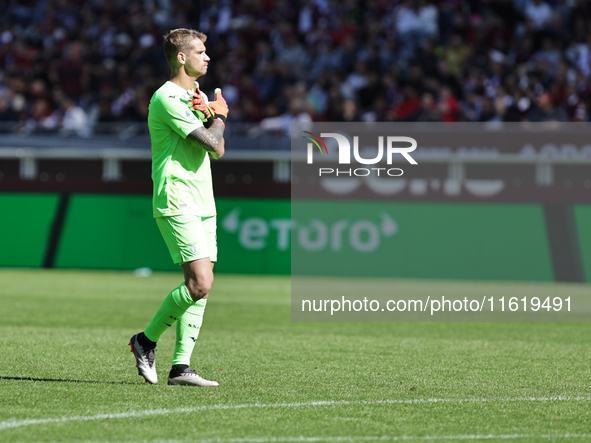 Ivan Provedel during the Serie A 2024-2025 match between Torino and Lazio in Torino, Italy, on September 29, 2024 