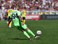 Ivan Provedel during the Serie A 2024-2025 match between Torino and Lazio in Torino, Italy, on September 29, 2024 (