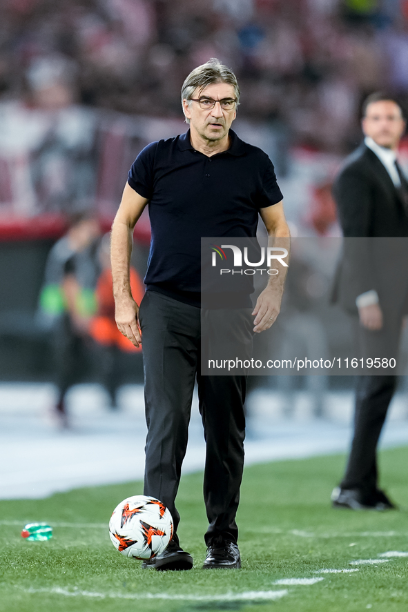 Ivan Juric head coach of AS Roma looks on during the UEFA Europa League 2024/25 League Phase MD1 match between AS Roma and Athletic Club at...