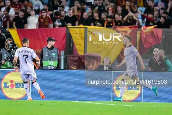 Aitor Paredes of Athletic Club celebrates after scoring first goal during the UEFA Europa League 2024/25 League Phase MD1 match between AS R...