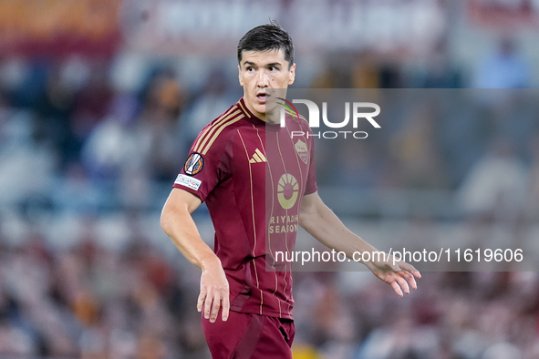 Eldor Shomurodov of AS Roma looks on during the UEFA Europa League 2024/25 League Phase MD1 match between AS Roma and Athletic Club at Stadi...