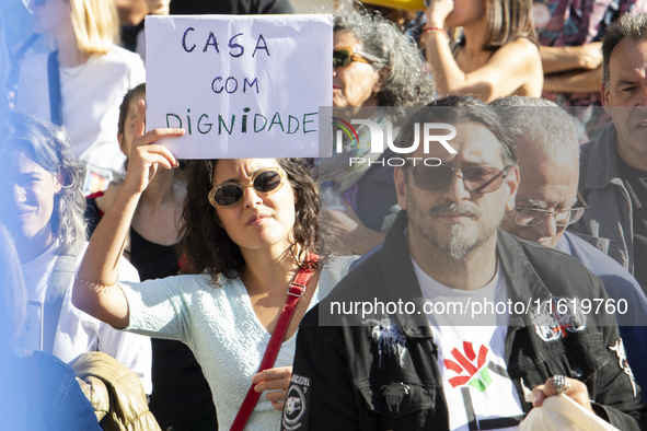 Thousands of people come together to demonstrate for the right to fair and affordable housing and an end to real estate speculation in Porto...