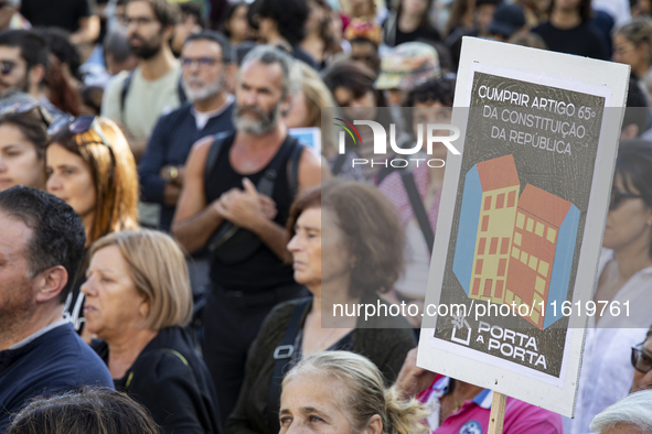 Thousands of people come together to demonstrate for the right to fair and affordable housing and an end to real estate speculation in Porto...