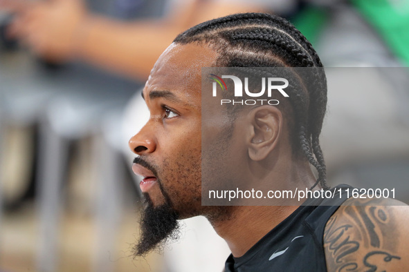 Kevin Punter plays during the match between FC Barcelona and Coviran Granada, corresponding to week 1 of the Liga Endesa, at the Palau Blaug...