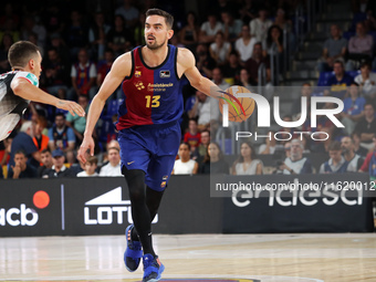 Tomas Satoransky plays during the match between FC Barcelona and Coviran Granada, corresponding to week 1 of the Liga Endesa, at the Palau B...