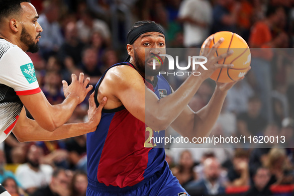 Jabari Parker plays during the match between FC Barcelona and Coviran Granada, corresponding to week 1 of the Liga Endesa, at the Palau Blau...