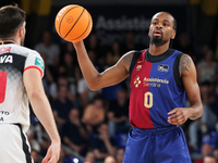 Kevin Punter plays during the match between FC Barcelona and Coviran Granada, corresponding to week 1 of the Liga Endesa, at the Palau Blaug...