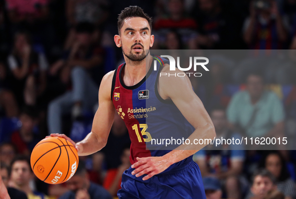 Tomas Satoransky plays during the match between FC Barcelona and Coviran Granada, corresponding to week 1 of the Liga Endesa, at the Palau B...