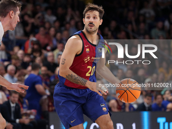 Nicolas Laprovittola plays during the match between FC Barcelona and Coviran Granada, corresponding to week 1 of the Liga Endesa, at the Pal...