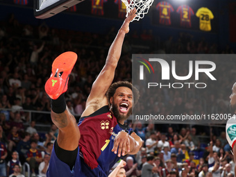 Justin Anderson plays during the match between FC Barcelona and Coviran Granada, corresponding to week 1 of the Liga Endesa, at the Palau Bl...