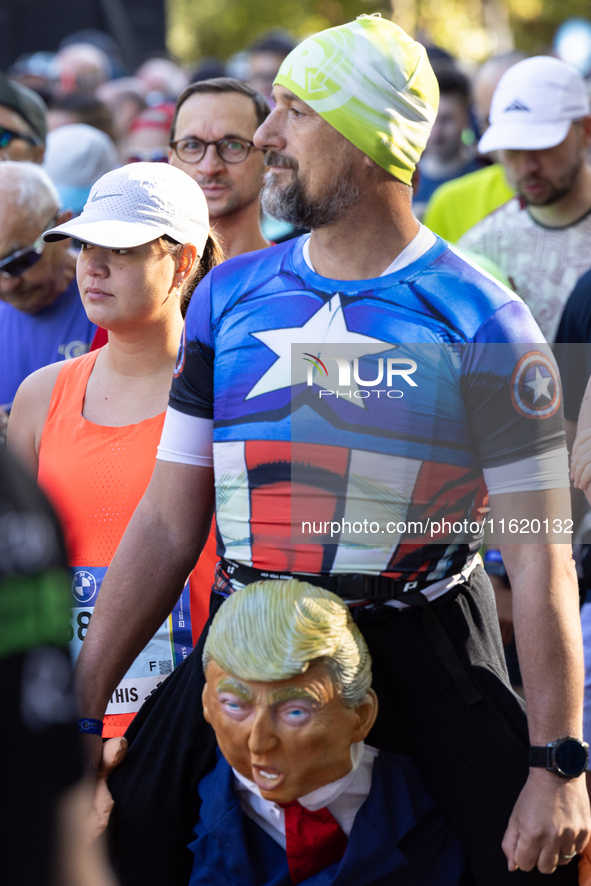 Participants of the Handbike category during the Berlin Marathon in Berlin, Germany, on September 29, 2024. The 50th Berlin Marathon brings...