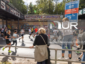 Participants of the Handbike category during the Berlin Marathon in Berlin, Germany, on September 29, 2024. The 50th Berlin Marathon brings...