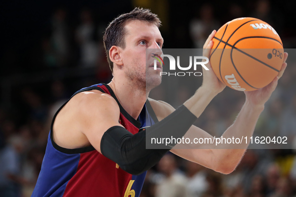 Jan Vesely plays during the match between FC Barcelona and Coviran Granada, corresponding to week 1 of the Liga Endesa, at the Palau Blaugra...