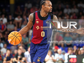 Kevin Punter plays during the match between FC Barcelona and Coviran Granada, corresponding to week 1 of the Liga Endesa, at the Palau Blaug...