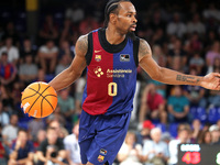 Kevin Punter plays during the match between FC Barcelona and Coviran Granada, corresponding to week 1 of the Liga Endesa, at the Palau Blaug...