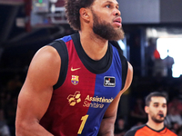 Justin Anderson plays during the match between FC Barcelona and Coviran Granada, corresponding to week 1 of the Liga Endesa, at the Palau Bl...