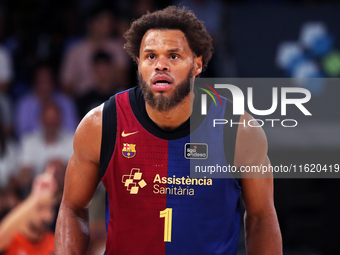 Justin Anderson plays during the match between FC Barcelona and Coviran Granada, corresponding to week 1 of the Liga Endesa, at the Palau Bl...