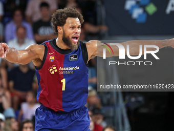 Justin Anderson plays during the match between FC Barcelona and Coviran Granada, corresponding to week 1 of the Liga Endesa, at the Palau Bl...