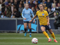 Marisa Olislagers #19 of Brighton & Hove Albion W.F.C. is in action during the Barclays FA Women's Super League match between Manchester Cit...