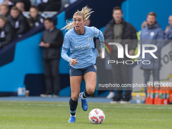 Jill Roord #10 of Manchester City W.F.C. during the Barclays FA Women's Super League match between Manchester City and Brighton and Hove Alb...