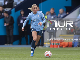 Jill Roord #10 of Manchester City W.F.C. during the Barclays FA Women's Super League match between Manchester City and Brighton and Hove Alb...