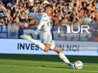 Devis Vasquez of Empoli FC controls the ball during the Serie A match between Empoli FC and ACF Fiorentina in Empoli, Italy, on September 29...