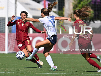 Valentina Giacinti of A.S. Roma Femminile and Natalie Muth of Napoli Femminile are in action during the 4th day of the Serie A Femminile eBa...