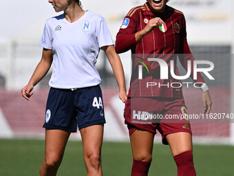 Tecla Pettenuzzo of Napoli Femminile and Valentina Giacinti of A.S. Roma Femminile are in action during the 4th day of the Serie A Femminile...