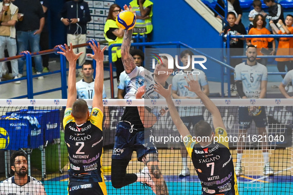 Szwarc Arthur of Mint Vero Volley Monza participates in the SuperLega Credem Banca match between Yuasa Battery Grottazzolina and Mint Vero V...