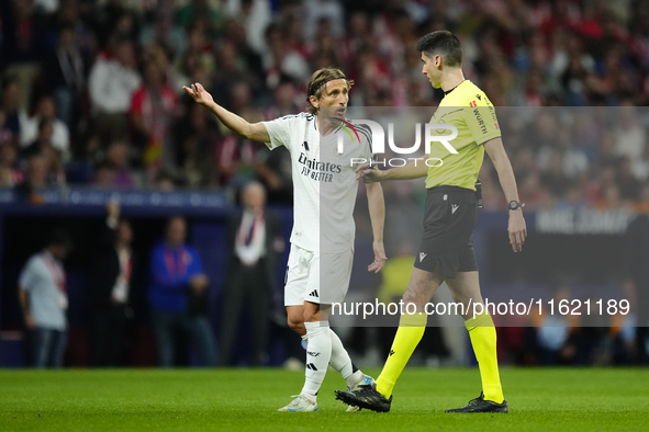 during the LaLiga match between Atletico de Madrid and Real Madrid CF  at Estadio Civitas Metropolitano on September 29, 2024 in Madrid, Spa...