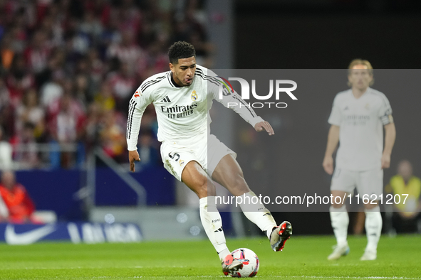 Jude Bellingham central midfield of Real Madrid and England during the LaLiga match between Atletico de Madrid and Real Madrid CF  at Estadi...