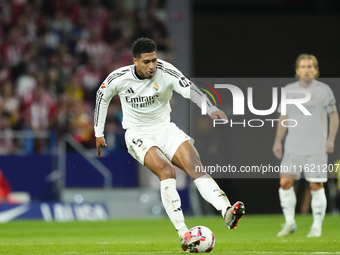 Jude Bellingham central midfield of Real Madrid and England during the LaLiga match between Atletico de Madrid and Real Madrid CF  at Estadi...