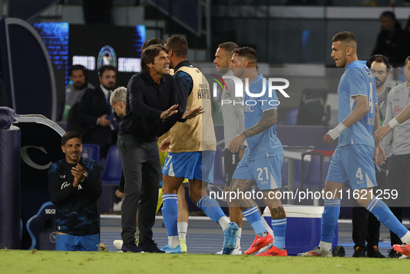 Napoli's Matteo Politano celebrates after scoring their first goal during the Serie A soccer match between SSC Napoli and Monza at Stadio Ma...