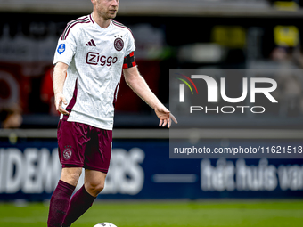 AFC Ajax Amsterdam midfielder Davy Klaassen during the match RKC - Ajax at the Mandemakers Stadium for the Dutch Eredivisie season 2024-2025...