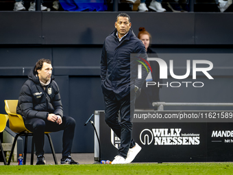 RKC trainer Henk Fraser during the match RKC - Ajax at the Mandemakers Stadium for the Dutch Eredivisie season 2024-2025 in Waalwijk, Nether...