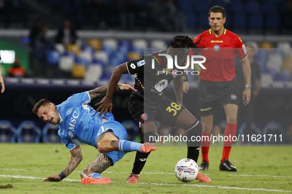 Monza's Warren Bondo and Napoli's Matteo Politano are seen in action during the Serie A soccer match SSC Napoli - Monza at Stadio Maradona i...