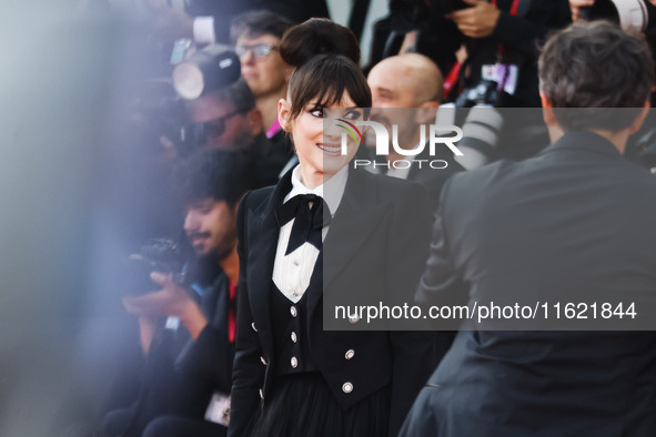 Winona Ryder attends the red carpet for the premiere of Beetlejuice Beetlejuice during the 81st Venice International Film Festival at Palazz...