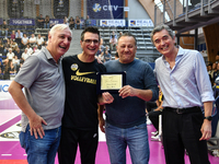 Giovanni Guidetti, coach of VakifBank Spor Kulubu, receives recognition during the International Trophy ''Una squadra per un sorriso,'' Fina...