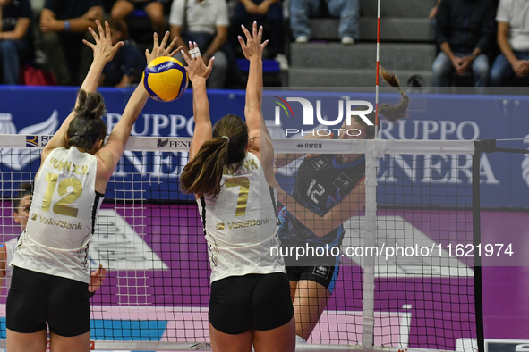 Anne Buijs of Chieri '76 is in action during the International Trophy ''Una squadra per un sorriso,'' Final 1st-2nd place match between Real...