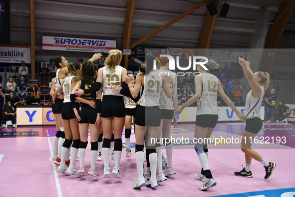 VakifBank Spor Kulubu wins the match and earns first place in the International Trophy ''Una squadra per un sorriso'' in the final 1st-2nd p...