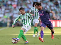 Giovani Lo Celso of Real Betis controls the ball during the La Liga EA Sports match between Real Betis and RCD Espanyol at Benito Villamarin...