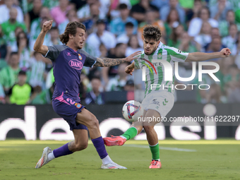 Ez Abde of Real Betis battles for the ball during the La Liga EA Sports match between Real Betis and RCD Espanyol at Benito Villamarin in Se...