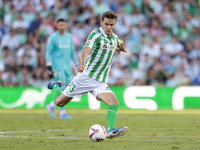 Diego Llorente of Real Betis makes a center to the area during the La Liga EA Sports match between Real Betis and RCD Espanyol at Benito Vil...